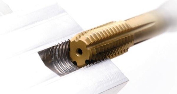 Internal Threading Gif 3D Printing Post-processing Guide: Threading | 3DSPRO