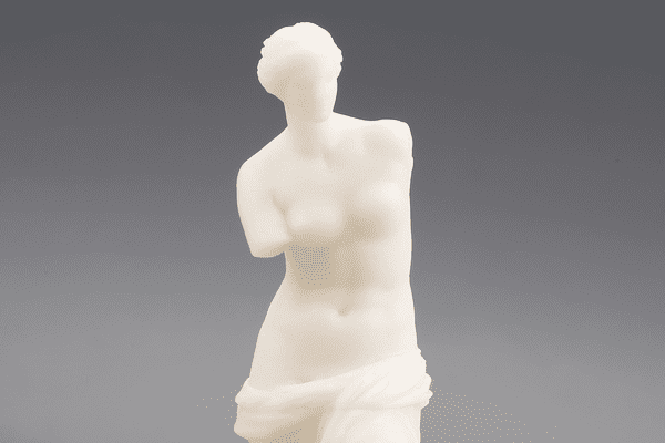 Figurine