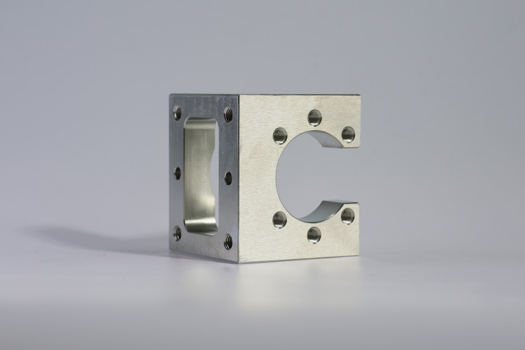tips to choose cnc machining materials