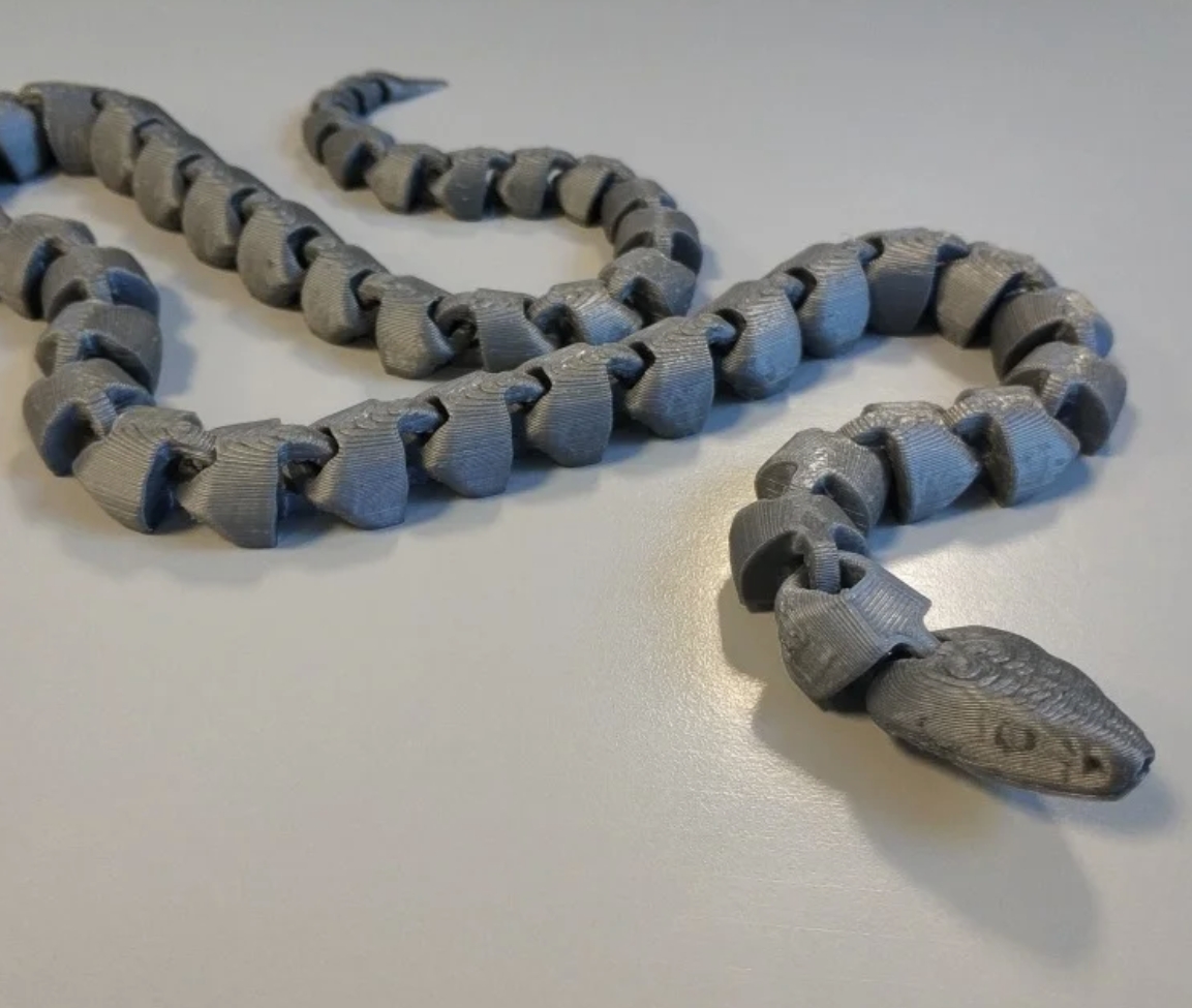 3D-printed Articulated Snake-Credit from JOAKIN