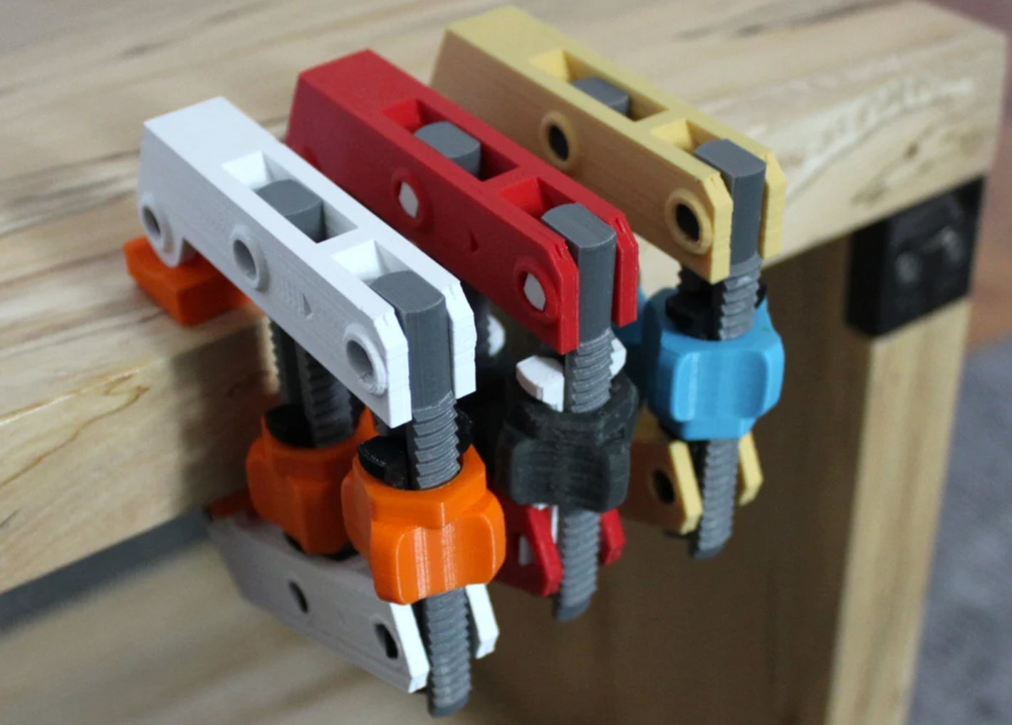 3D Printed Hand Screw Clamp